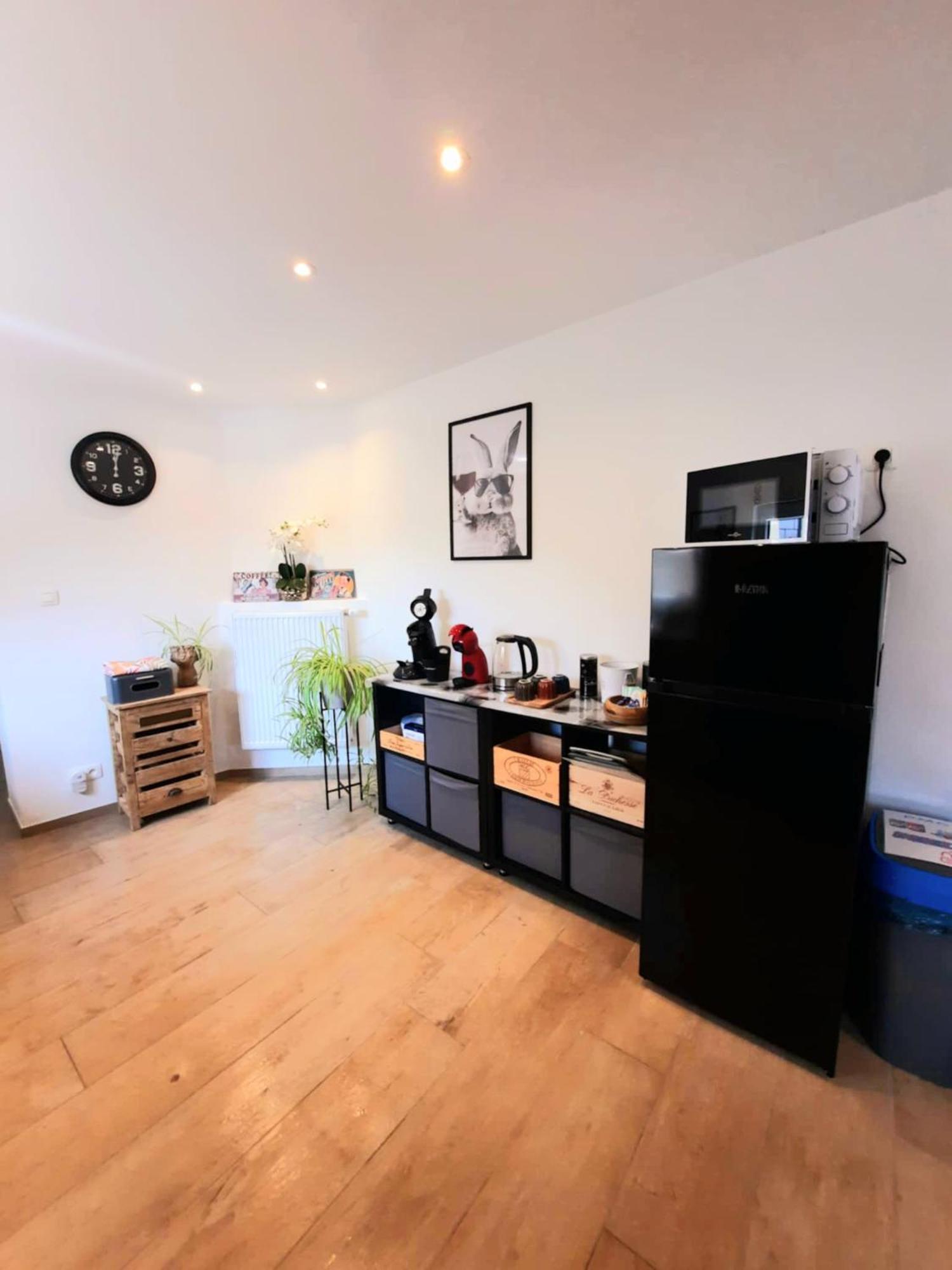 Vakantiehuis Entre Deux O A Lixhe,vise Belgique *